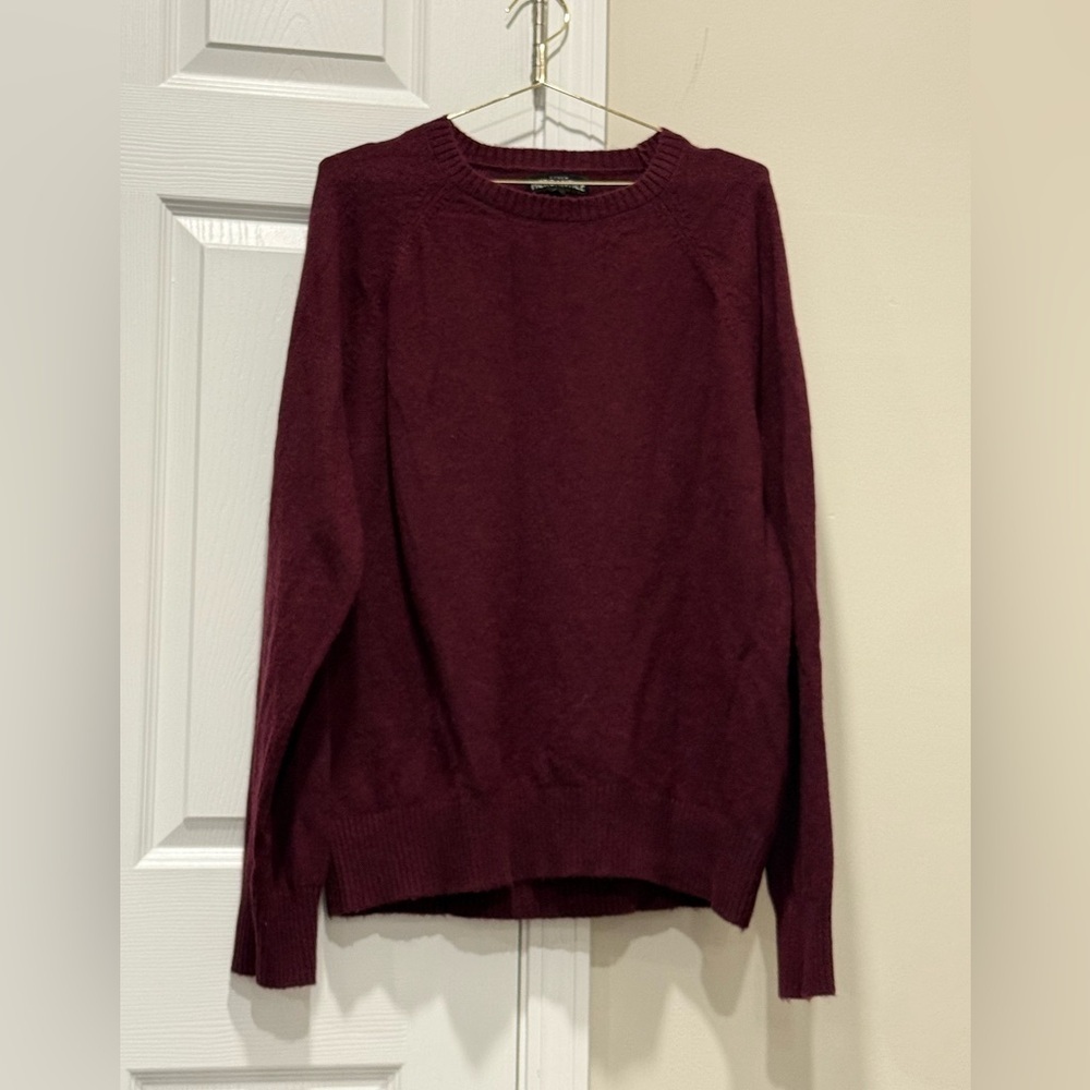 J. Crew Mercantile burgundy Wool Blend
Men's Crewneck Sweater XL